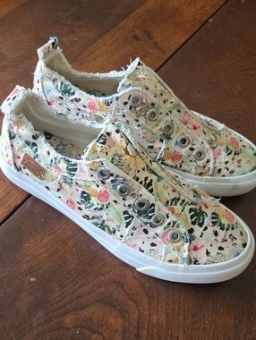Blowfish 8M Like New Floral Slip-On Sneakers - White Multi